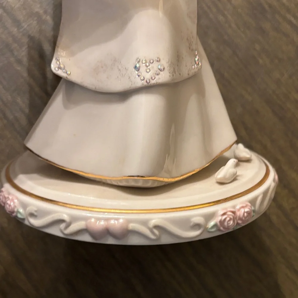 Lenox Disney Cinderella’s Wedding Day Cake Topper NEW